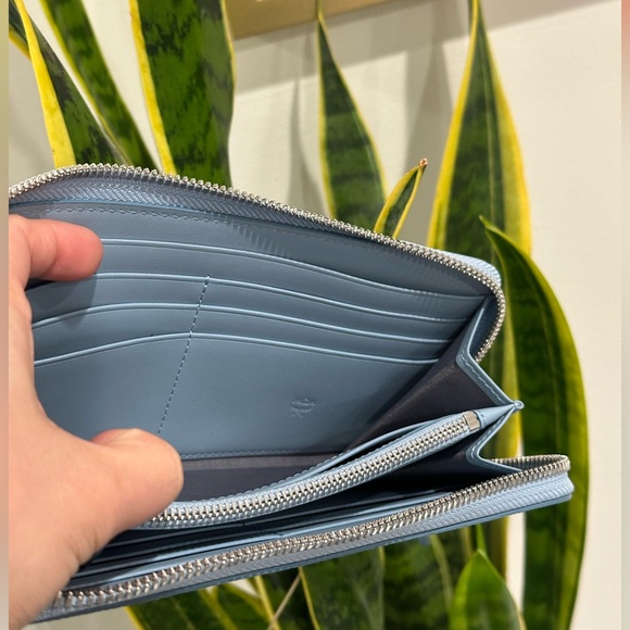 ❌SOLD❌ Brandnew MCM long wallet - Picture 5 of 10